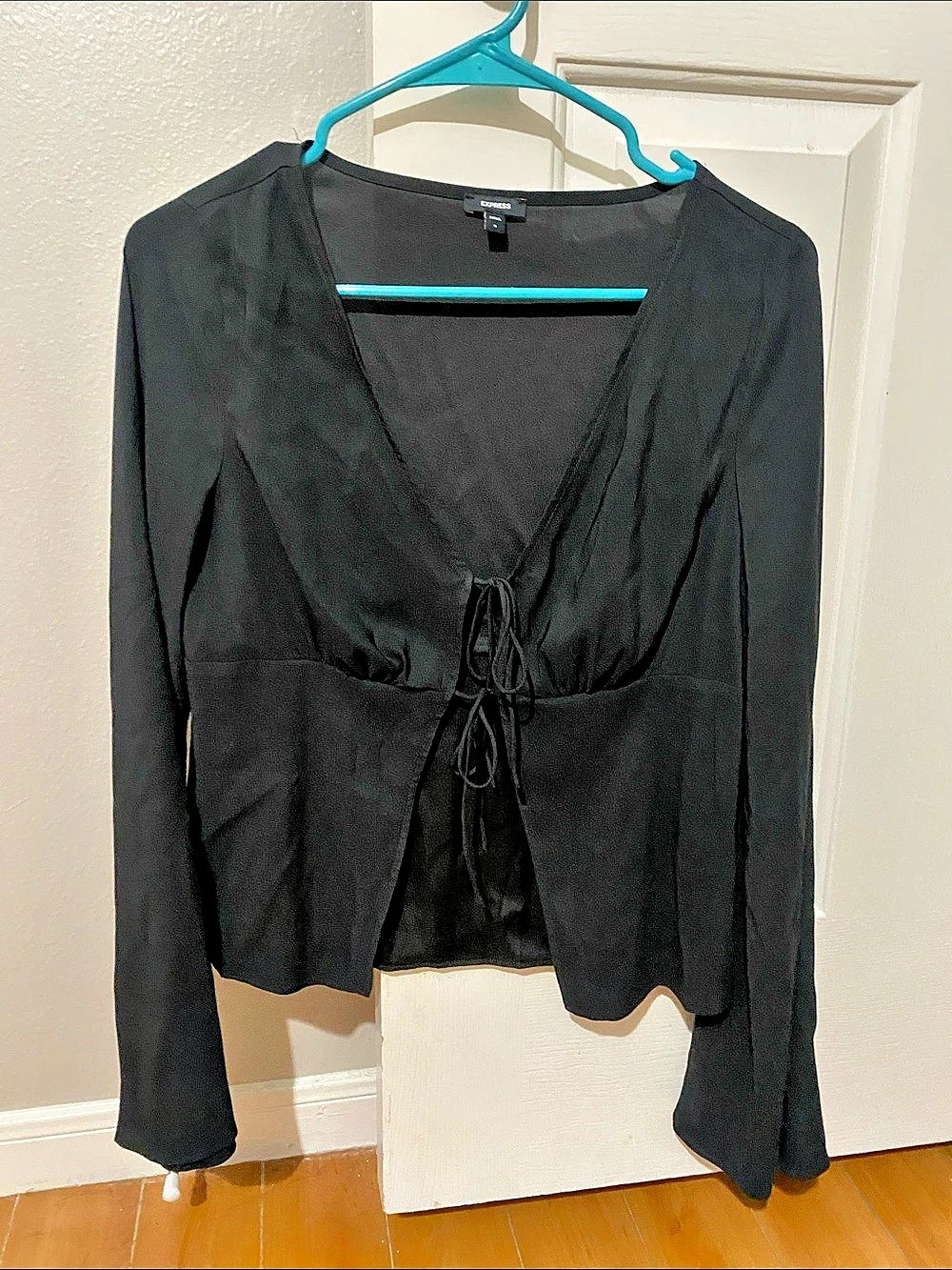 Express Long Sleeve Tie Front Black Size Small Like New